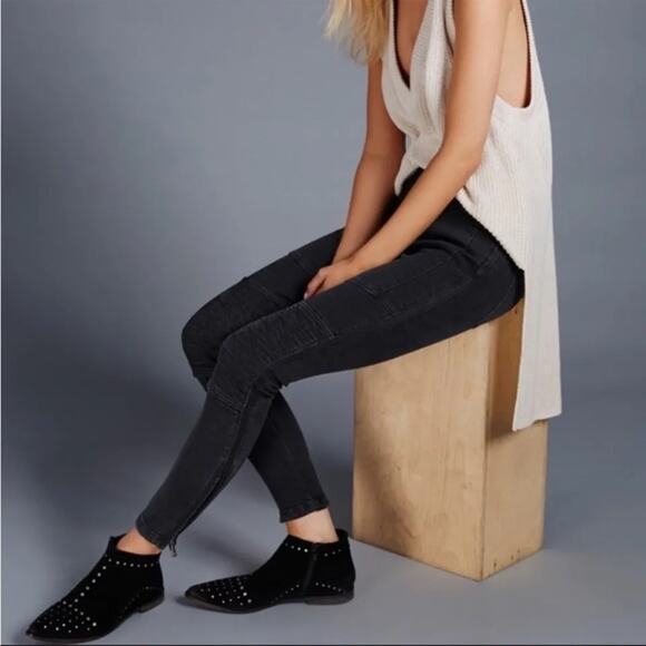 Free People Denim - Free People Vintage Stretch Midnight Magic Pant in Black Size 28